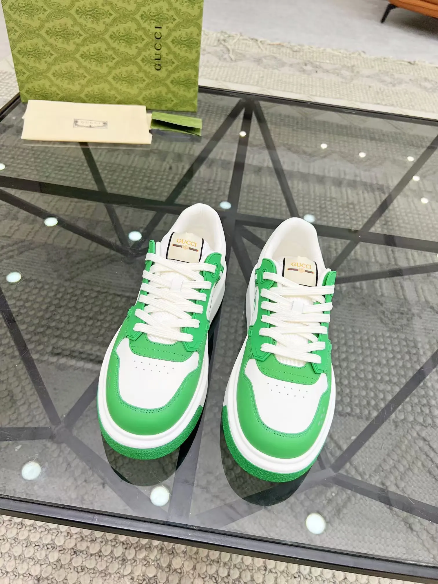 Men's Men's Shoes Men's Men's 💰460 new men's shoes GUCCI [Lightning] latest shoes shipped. Original quality, fashionable, made of special materials, sheepskin lining, brand new packaging. The foot feels super comfortable and the workmanship is impeccable. Size: 38-45